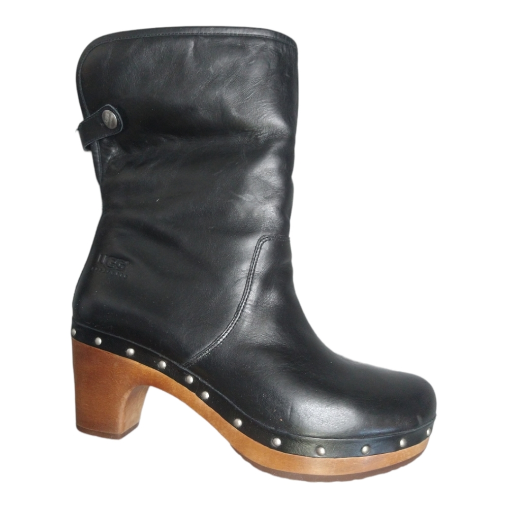 Ugg women's Size 8 black Leather boots lynnea wood heel fold over ankle